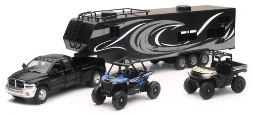 REPLICA PICK UP TOY HAULER W/POLARIS VEHICLES SET